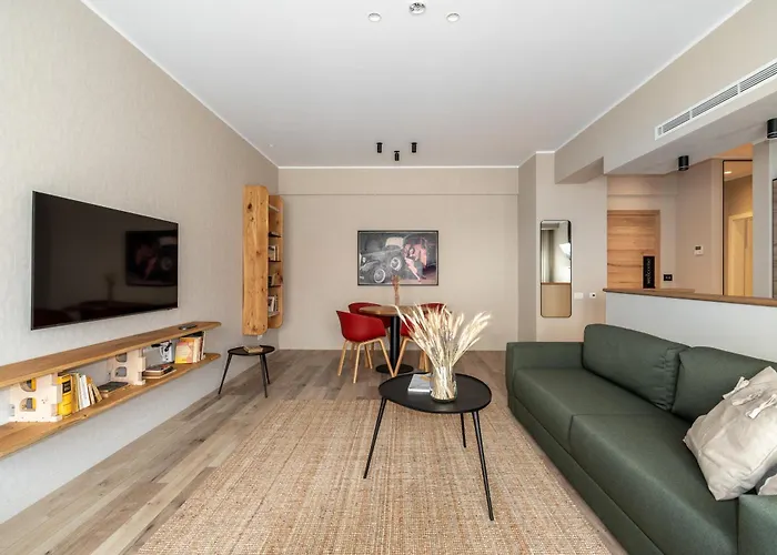 Deluxe Apartment